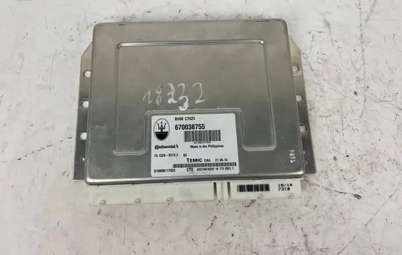 Maserati Levante Suspension control unit/module 670038755