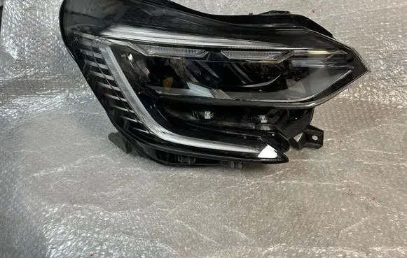 Renault Captur II Headlight/headlamp 260104525r 780868L0 HS79U01097
