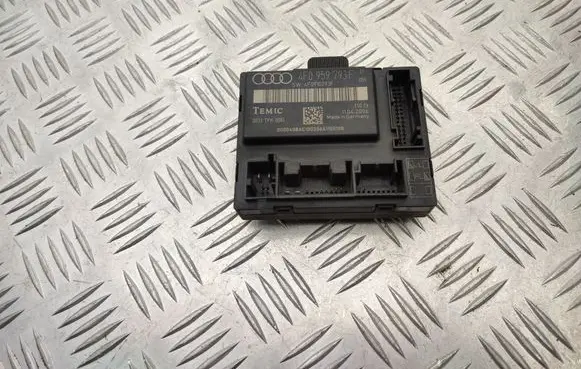 Audi A6 S6 C6 4F Door control unit/module 4F0959793F