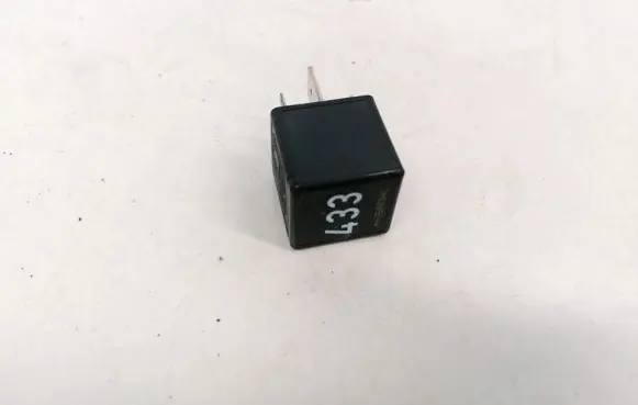Audi A3 S3 8V Other relay 4H0951253A V23134-B59-X418