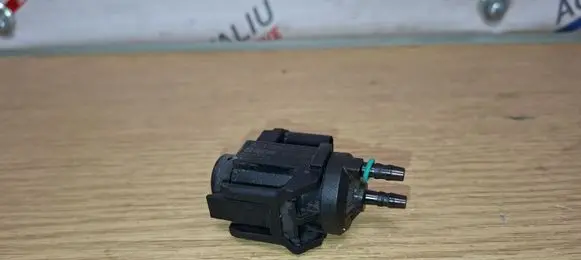 BMW X3 G01 Vacuum valve 8570591