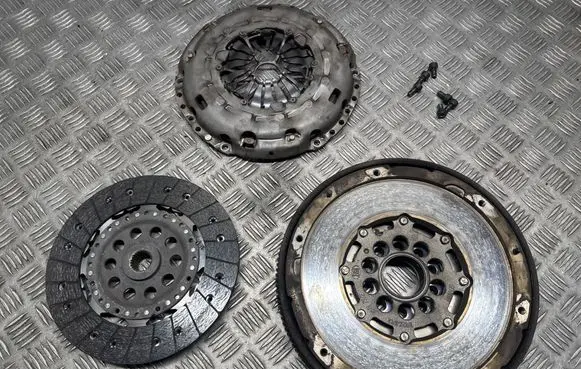 Volvo XC60 Clutch set kit 3240423 1240403