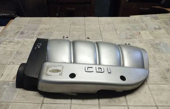 Mercedes-Benz C AMG W203 Engine cover (trim) A6110101167