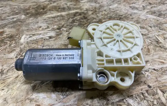 Mercedes-Benz CL C216 Front door window regulator motor A2168200142