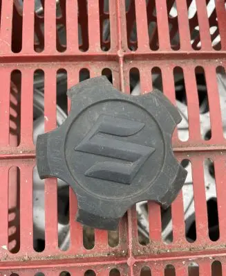 Suzuki Grand Vitara II Original wheel cap