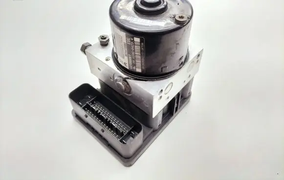 Citroen DS3 ABS Pump 9674415980