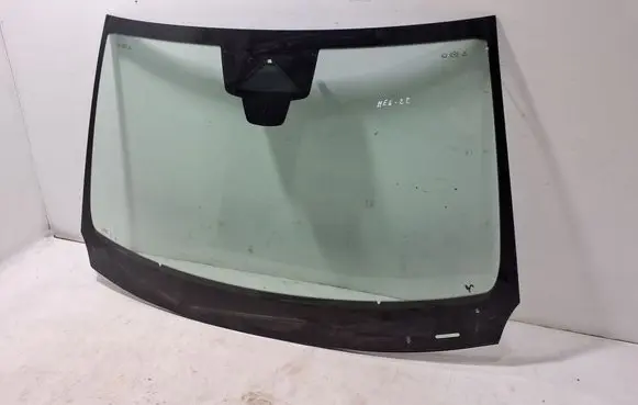 Renault Megane E-Tech Front windscreen/windshield window 727121215R