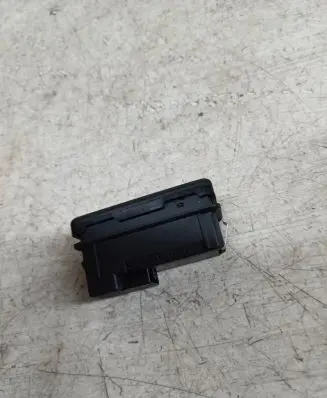BMW 5 E39 Hazard light switch 8350947