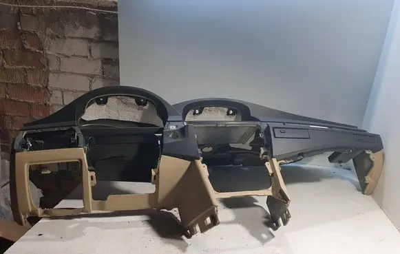 BMW 5 E60 E61 Dashboard 