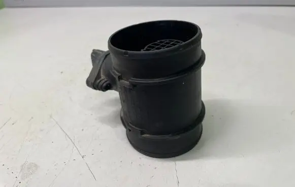Opel Zafira A Mass air flow meter 24437502