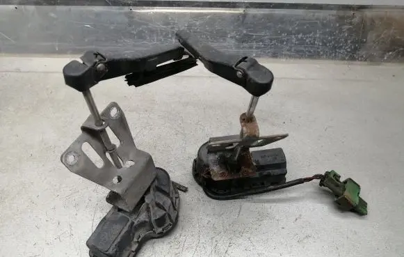 Saab 9-5 Headlight wiper motor 0390205949 0390205948