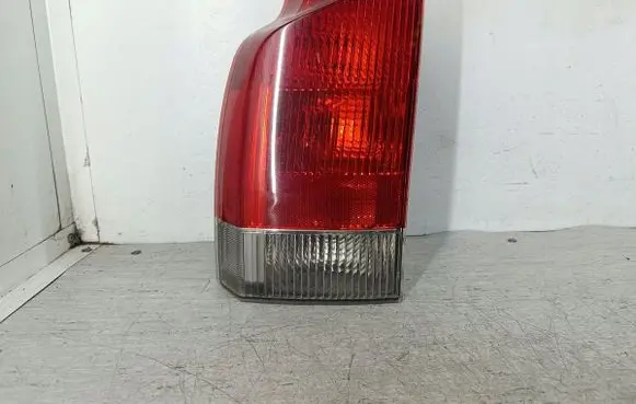 Volvo V70 Rear/tail lights 9154497
