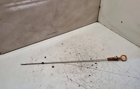 Oil level dip stick