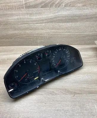 Audi A6 S6 C5 4B Speedometer (instrument cluster) 4B0919880H 110008890