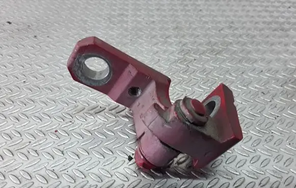 Volkswagen Touran I Rear door upper hinge