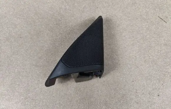 Opel Insignia A Front door high frequency speaker 13240950