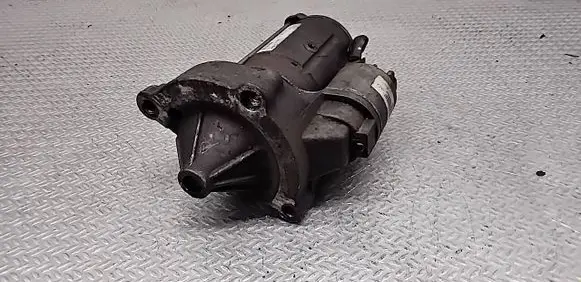 Citroen C4 I Starter motor D8R27 9646972280