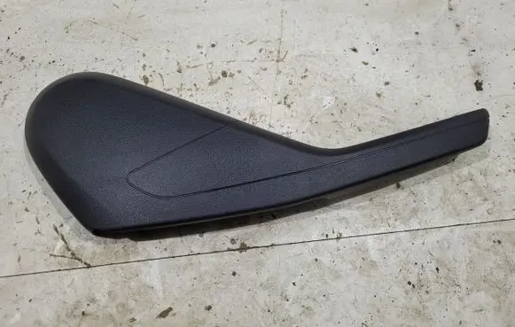 Mercedes-Benz GL X166 Seat trim A1669102104