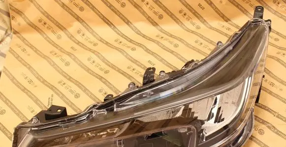 Toyota Corolla E210 E21 Headlight/headlamp 8115002S60