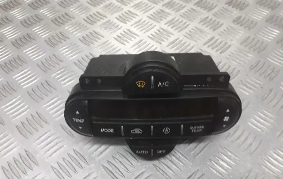 KIA Carens II Interior fan control switch 0K2FB61190