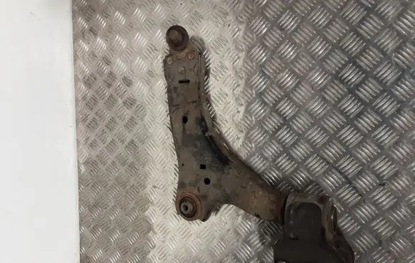 Volvo XC60 Front lower control arm/wishbone