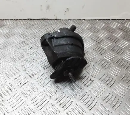 BMW 5 E60 E61 Engine mount bracket RM676109204