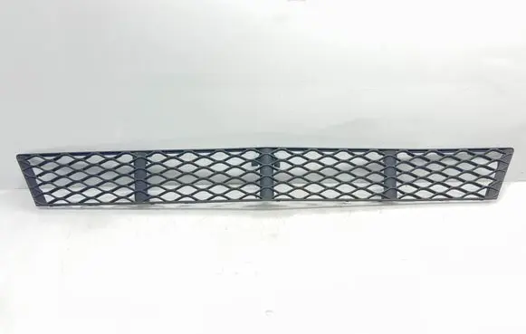 Mercedes-Benz E W211 Front bumper lower grill A2118850122
