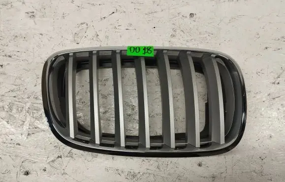 BMW X5 E70 Front bumper upper radiator grill 51137171396 7157688