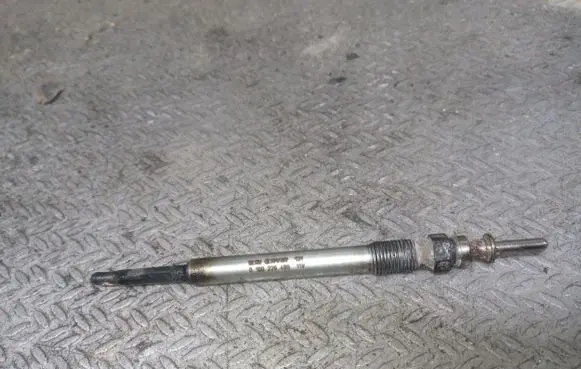 Opel Zafira A Glow plug 0100226489