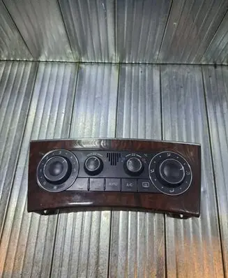 Mercedes-Benz C W203 Climate control unit A2038304085 F011500039