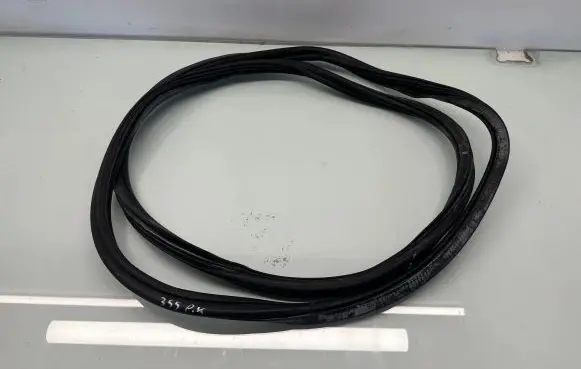 Audi A4 S4 B8 8K Front door rubber seal