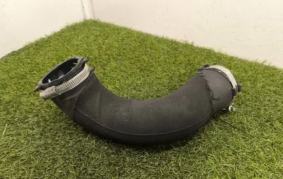 Audi A4 S4 B8 8K Intercooler hose/pipe 8K0145117R