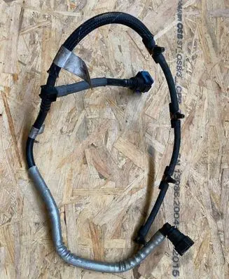Jaguar XF X260 Fuel return line/hose G4D39B337AC G4D3-9B337-AC