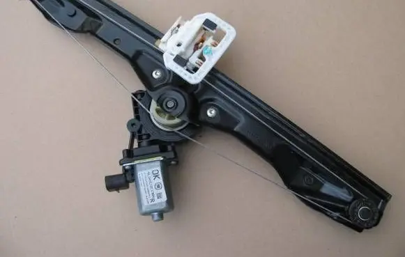 Fiat Panda III Front door electric window regulator 52076549