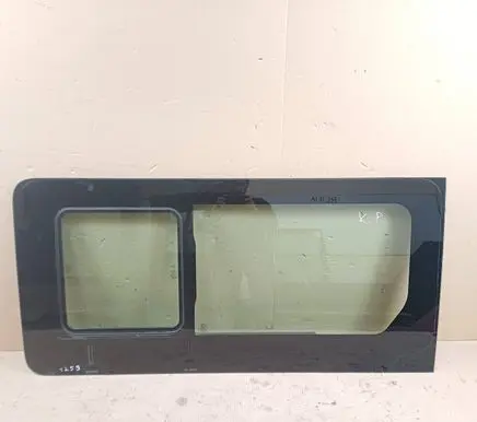 Nissan NV400 Rear side window 43R000470