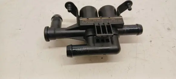 BMW 7 F01 F02 F03 F04 Coolant heater control valve 9119164 64119119164 110609