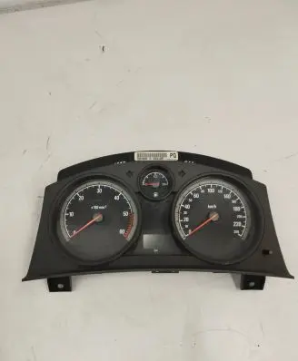 Opel Zafira B Speedometer (instrument cluster) 13216693 SW4405