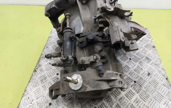Fiat Punto (188) Manual 5 speed gearbox 