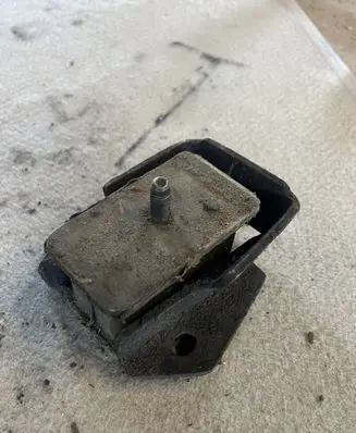 Hyundai Galloper Gearbox mount