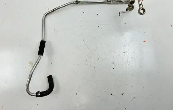 BMW M5 Engine coolant pipe/hose