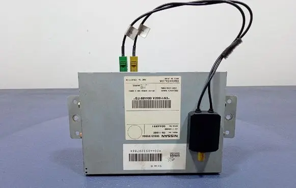 Nissan Maxima A34 Aerial antenna amplifier 999U9NV004