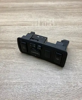 Toyota Avensis T250 Wing mirror switch 183575 777669