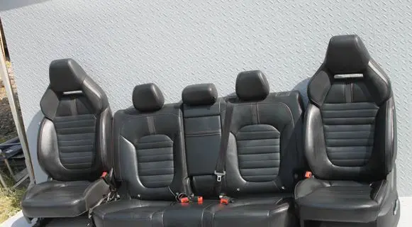 Seat set
