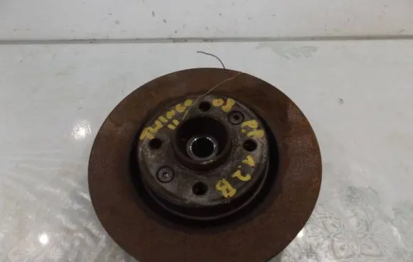 Renault Twingo II Front wheel hub spindle knuckle