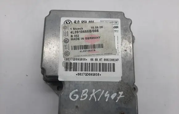 Audi Q7 4L Airbag control unit/module 4L0910655B
