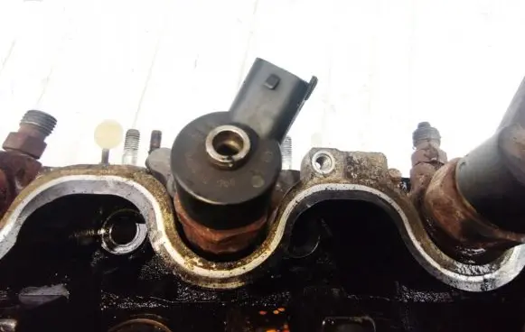 Alfa Romeo 156 Fuel injector 0445110068