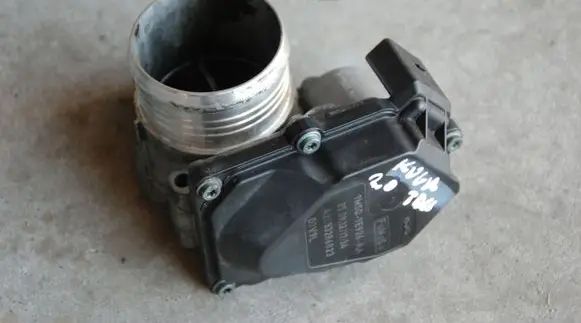 Ford Kuga II Throttle valve 9E926AA