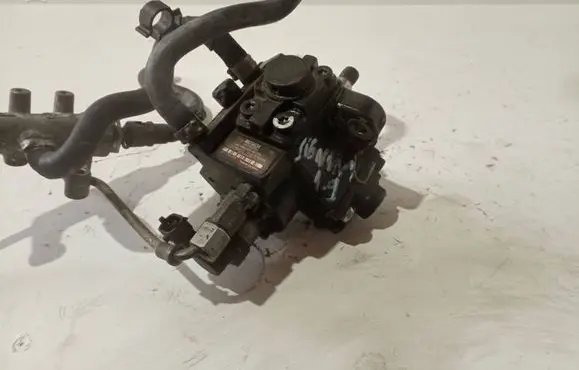 Opel Zafira B Fuel injection high pressure pump 0055206679 0445010156