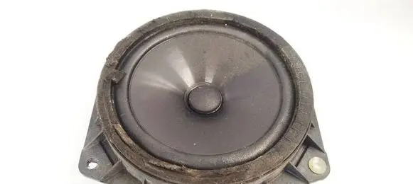 Toyota Corolla Verso E121 Front door speaker 8616044120