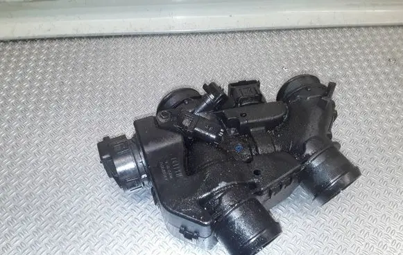 Citroen C4 I Picasso Throttle valve 9657485480
